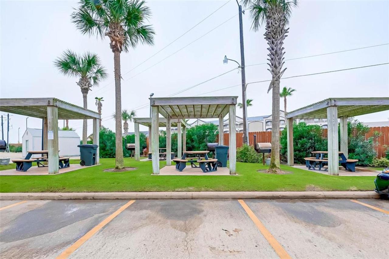 Casa Del Mar Skip To The Beach 294 Apartment Galveston Bagian luar foto